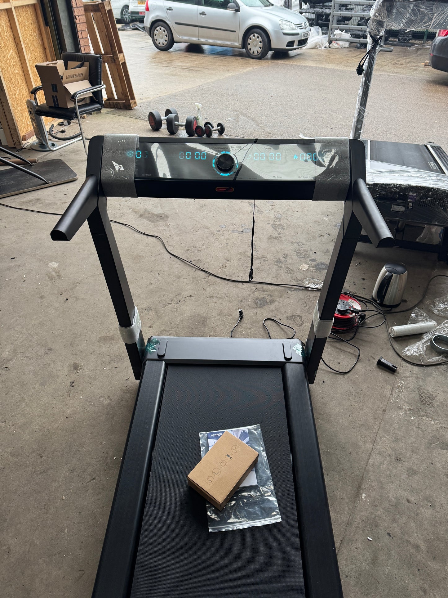 WalkSlim 920 Home Walking Foldable Treadmill with 4% incline and Max Speed 15km/h