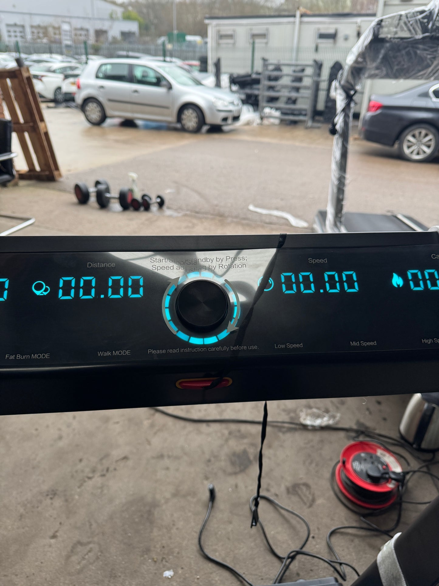 920 Home Walking Foldable Treadmill with 4% incline and Max Speed 15km/h