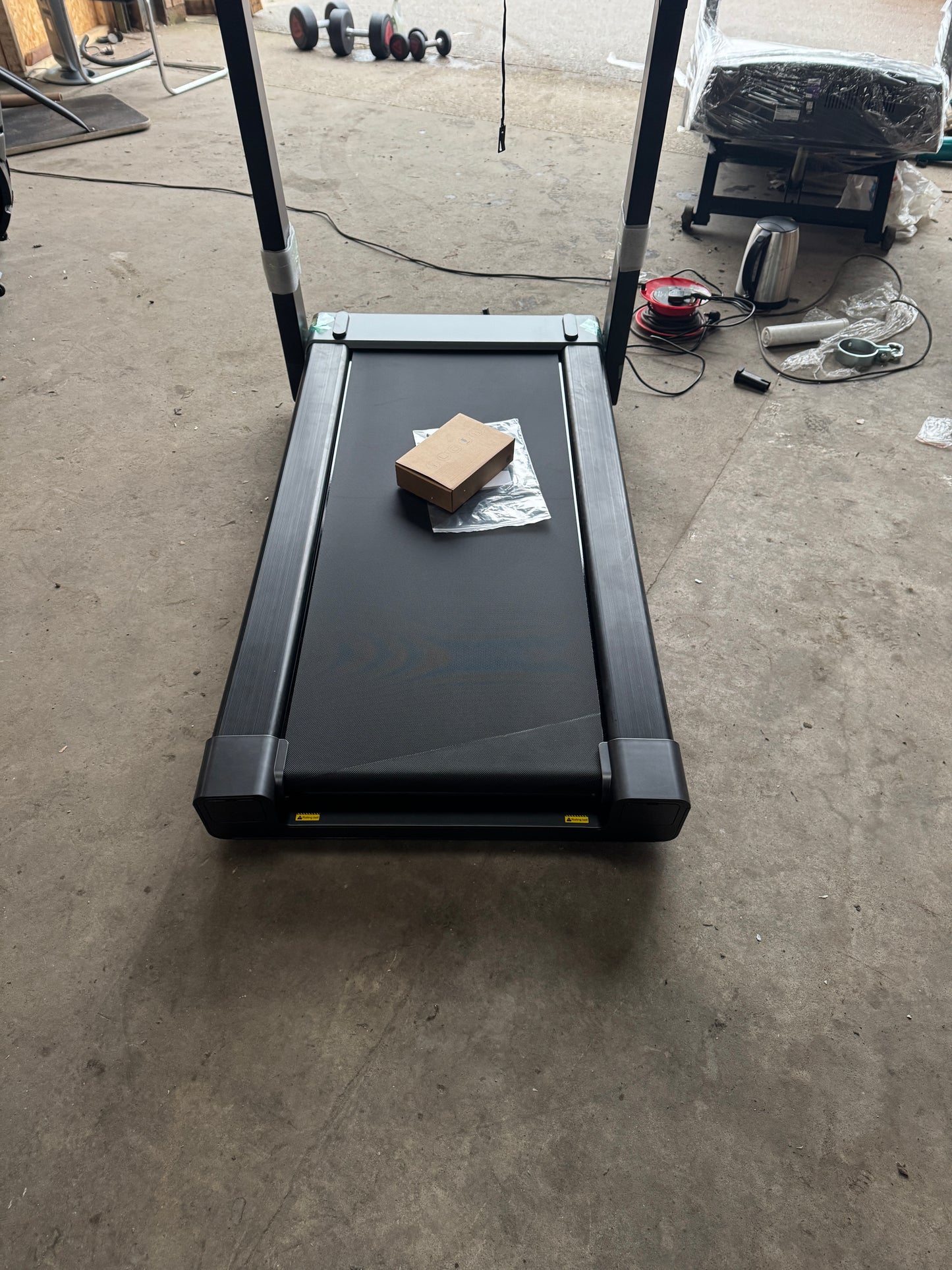 WalkSlim 920 Home Walking Foldable Treadmill with 4% incline and Max Speed 15km/h