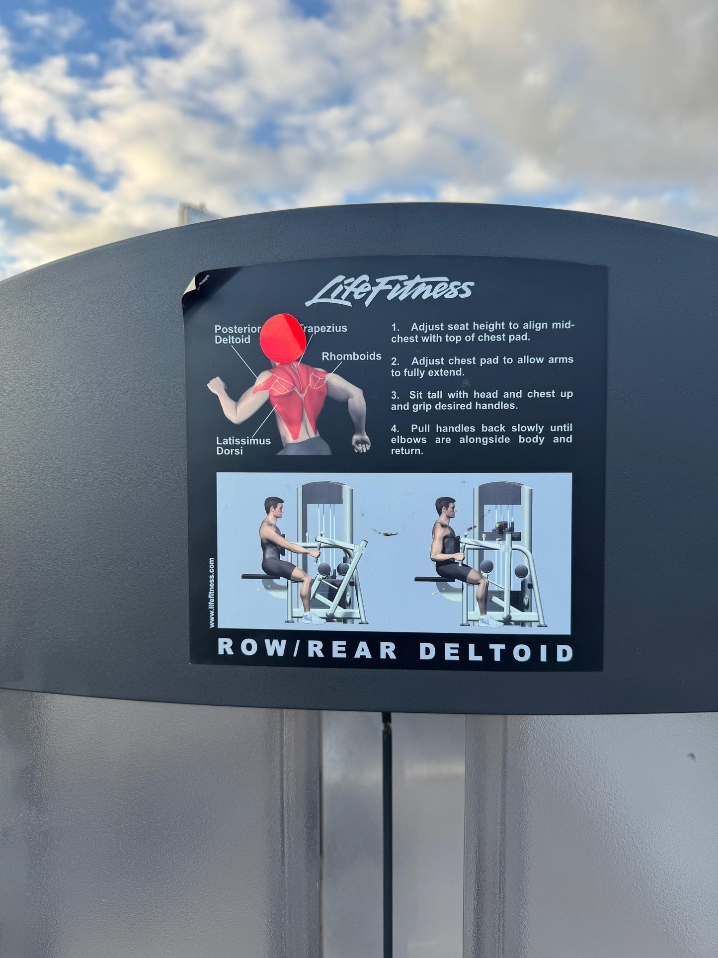 Life Fitness Optima Series Rear Deltoid Machine