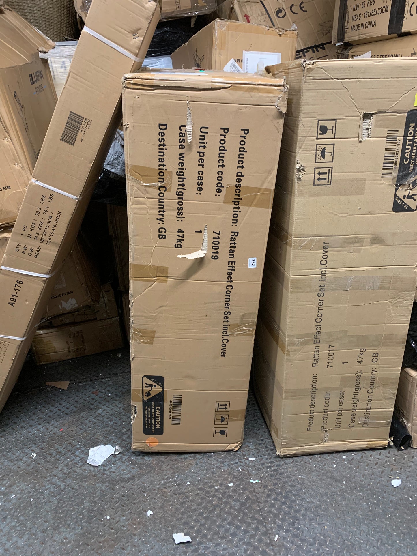 Rattan Effect Corner Sofa Set With Protective Cover