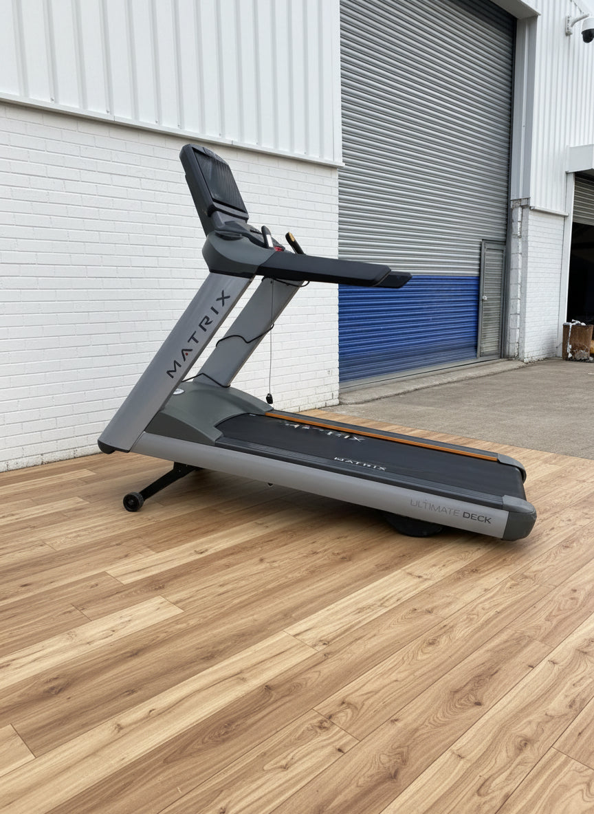 Matrix Fitness T7xi Commercial Treadmill – LCD Screen