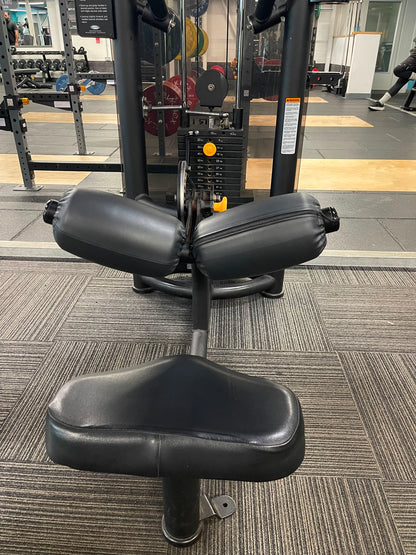 Matrix Aura G3 Diverging Lat Pulldown – Black