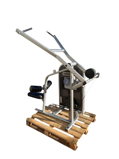 Life Fitness Circuit Series Late Pull Down Machine