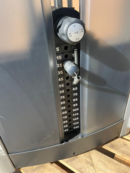 Life Fitness Signature Series Rear Deltoid Machine – Commercial Strength Machine