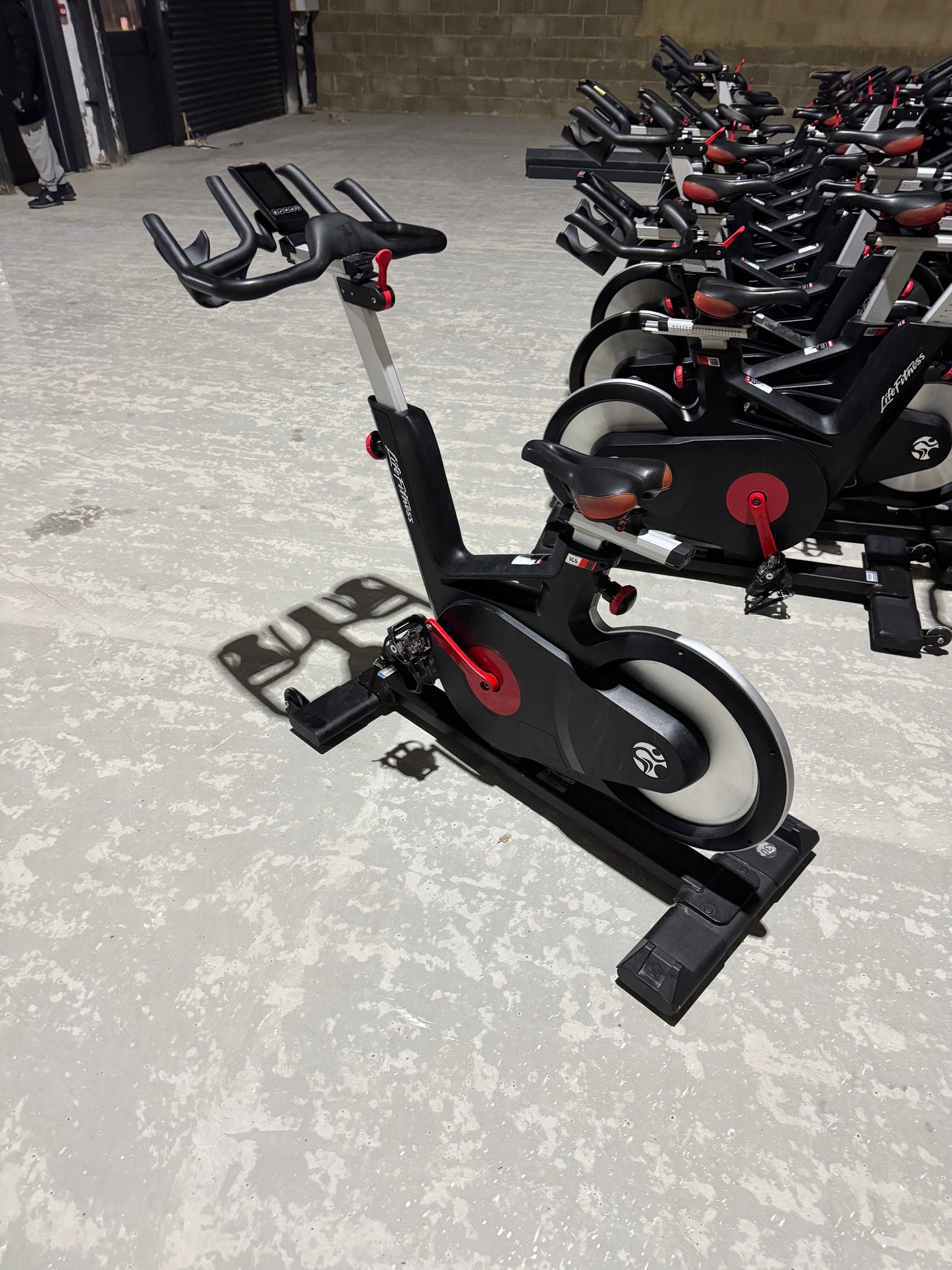 Life Fitness IC6 Studio Spin Bikes