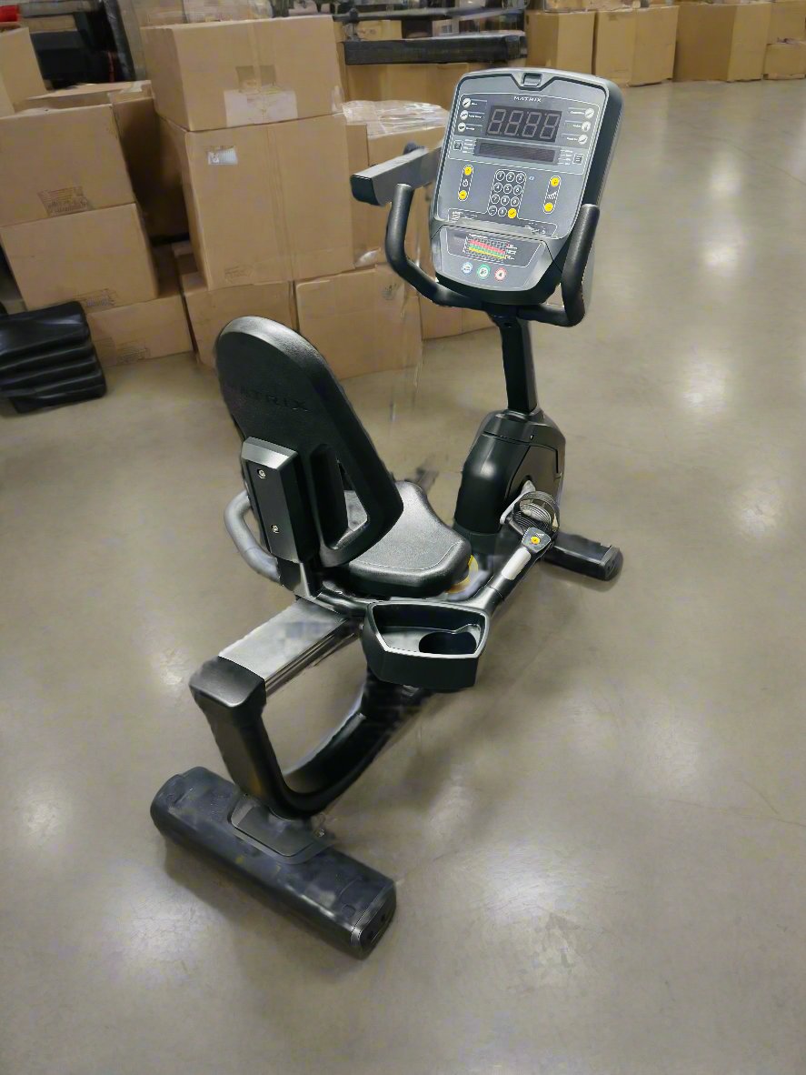 Matrix R5x Black Recumbent Bike