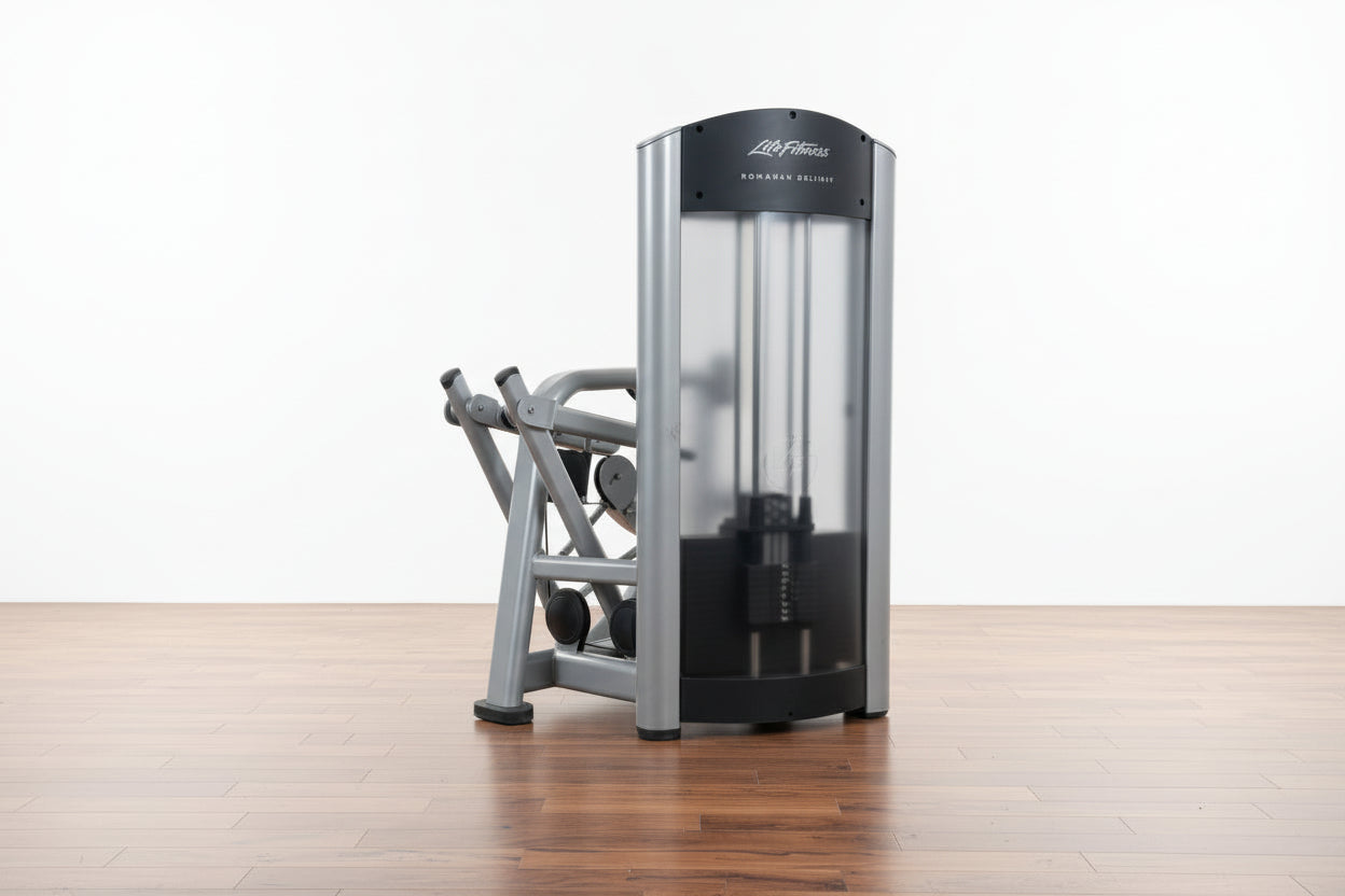 Life Fitness Optima Series Rear Deltoid Machine