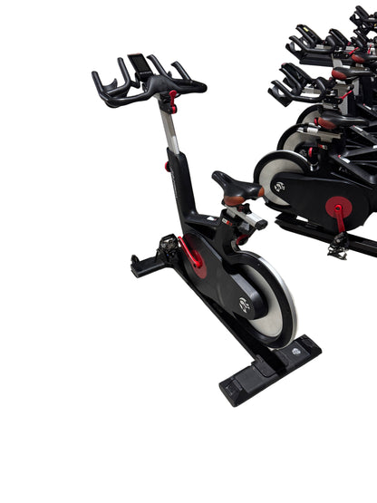Life Fitness IC6 Studio Spin Bikes