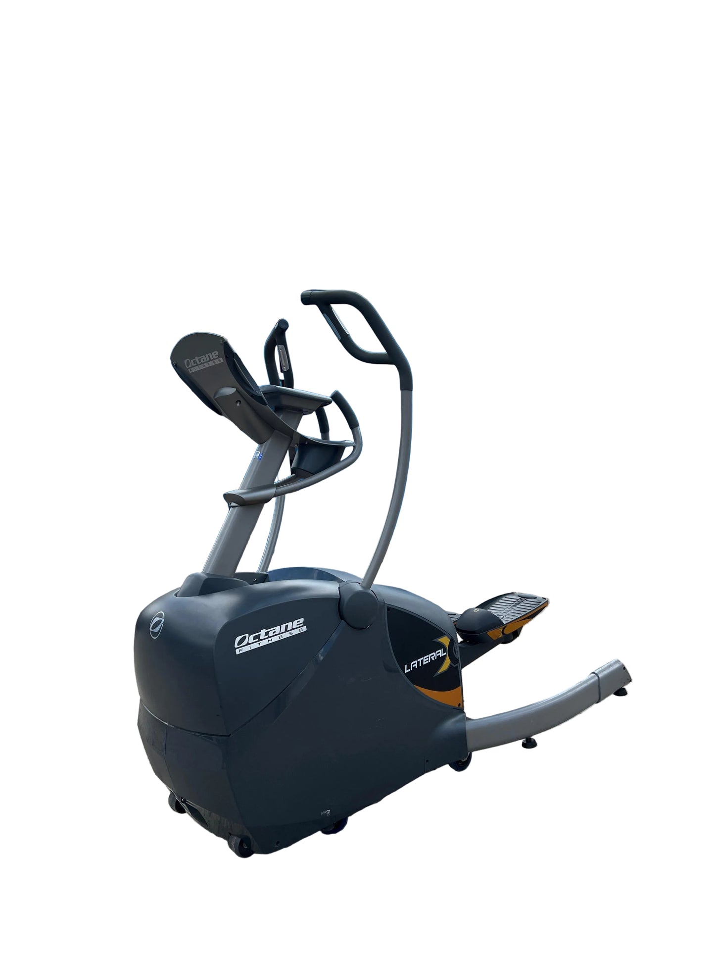 Octane Fitness LX8000 Lateral Elliptical Trainer – Commercial Cardio Machine – Used