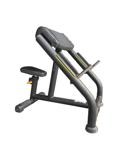 Matrix Magnum Preacher Curl