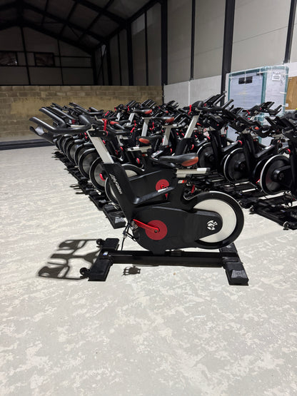 Life Fitness IC6 Studio Spin Bikes