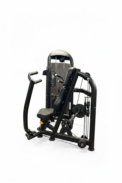 Matrix Aura G3 Converging Chest Press – Black