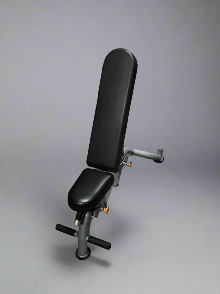 Matrix Aura G3 Adjustable Incline Bench