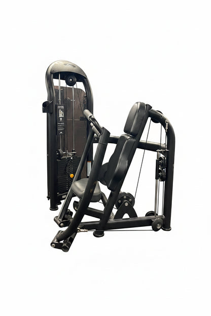 Matrix Aura G3 Converging Chest Press – Black