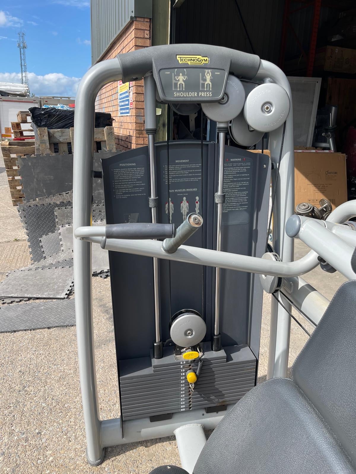 Technogym selection Line shoulder press