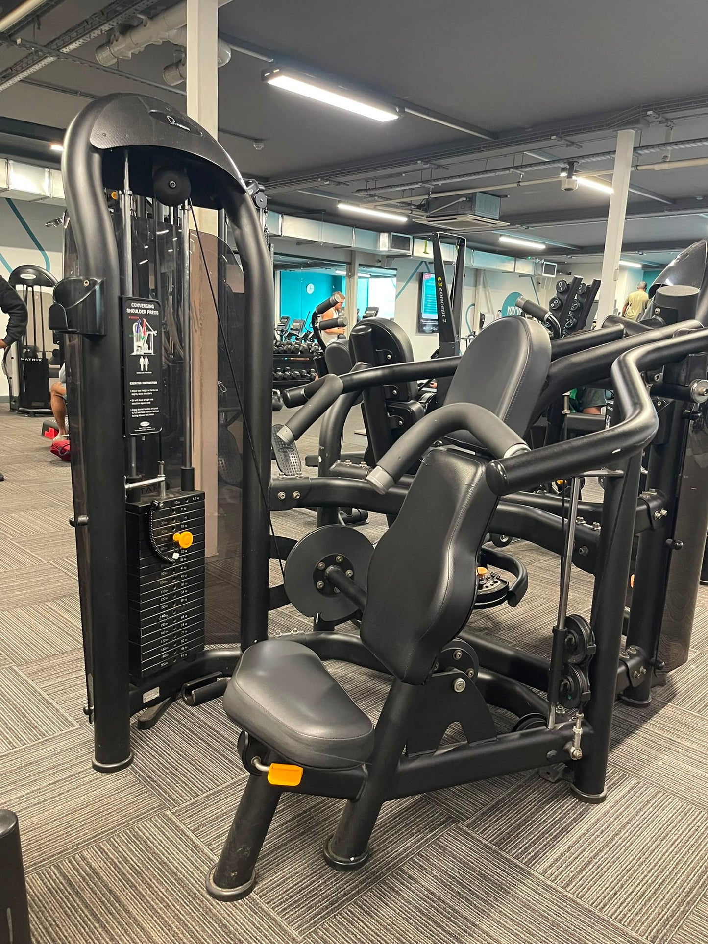 Matrix Aura G3 Converging Shoulder Press – Black