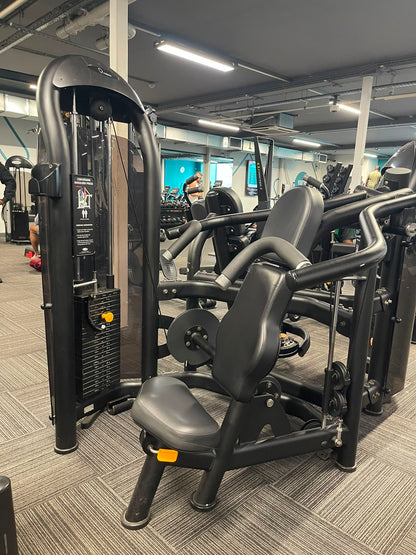 Matrix Aura G3 Converging Shoulder Press – Black