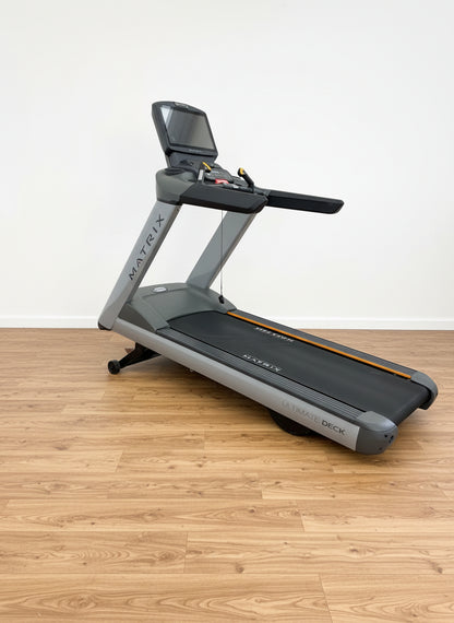 Matrix Fitness T7xi Commercial Treadmill – LCD Screen