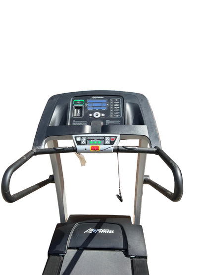 Lifefitness F1 Smart Folding Semi Commercial treadmill