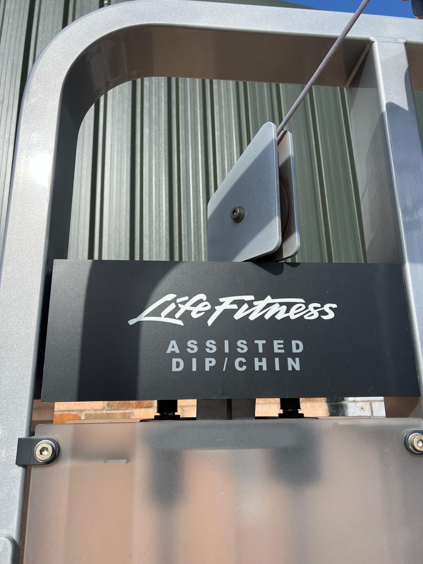Life Fitness Pro2 Assisted Dip / Chin Machine