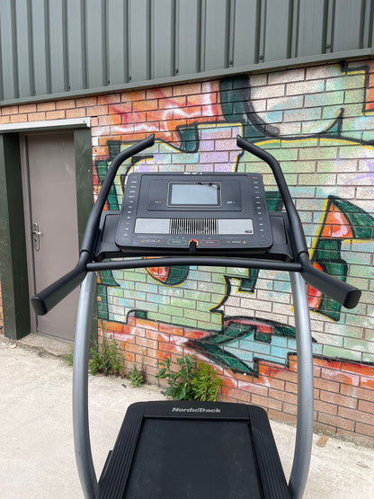 Nordictrack X11i Incline Trainer / Treamdill / Running machine