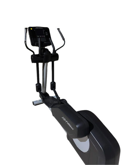 Lifefitness Club Series Plus Titanium Elliptical Cross Trainer With DX console