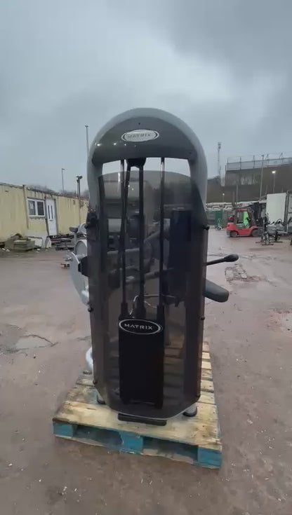 Matrix Aura G3 Tricep Press / Seated Dip Selectorised Machine