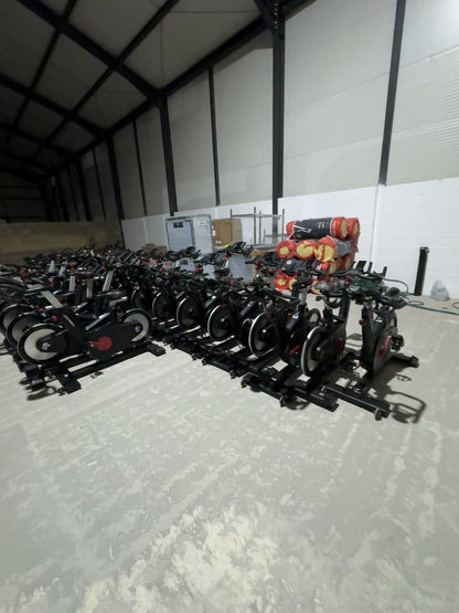 Life Fitness IC6 Studio Spin Bikes